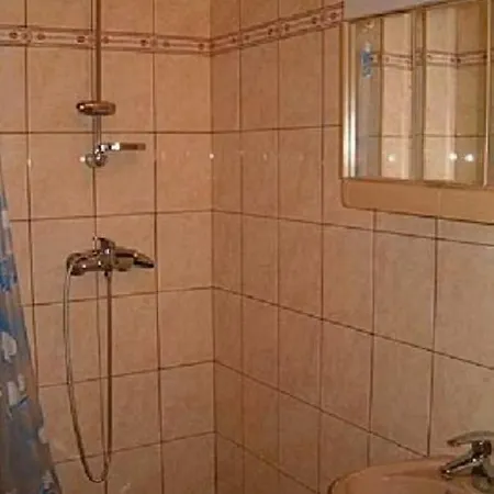 Ferienhaus Mit Pool Und Direkter Zugang Zum See בית נופש Balatonmáriafürdő