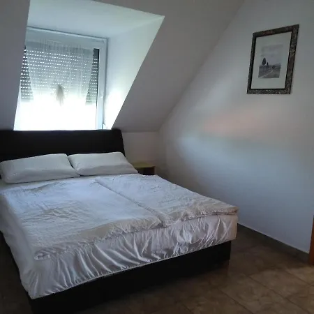 בית נופש Ferienhaus Mit Pool Und Direkter Zugang Zum See *